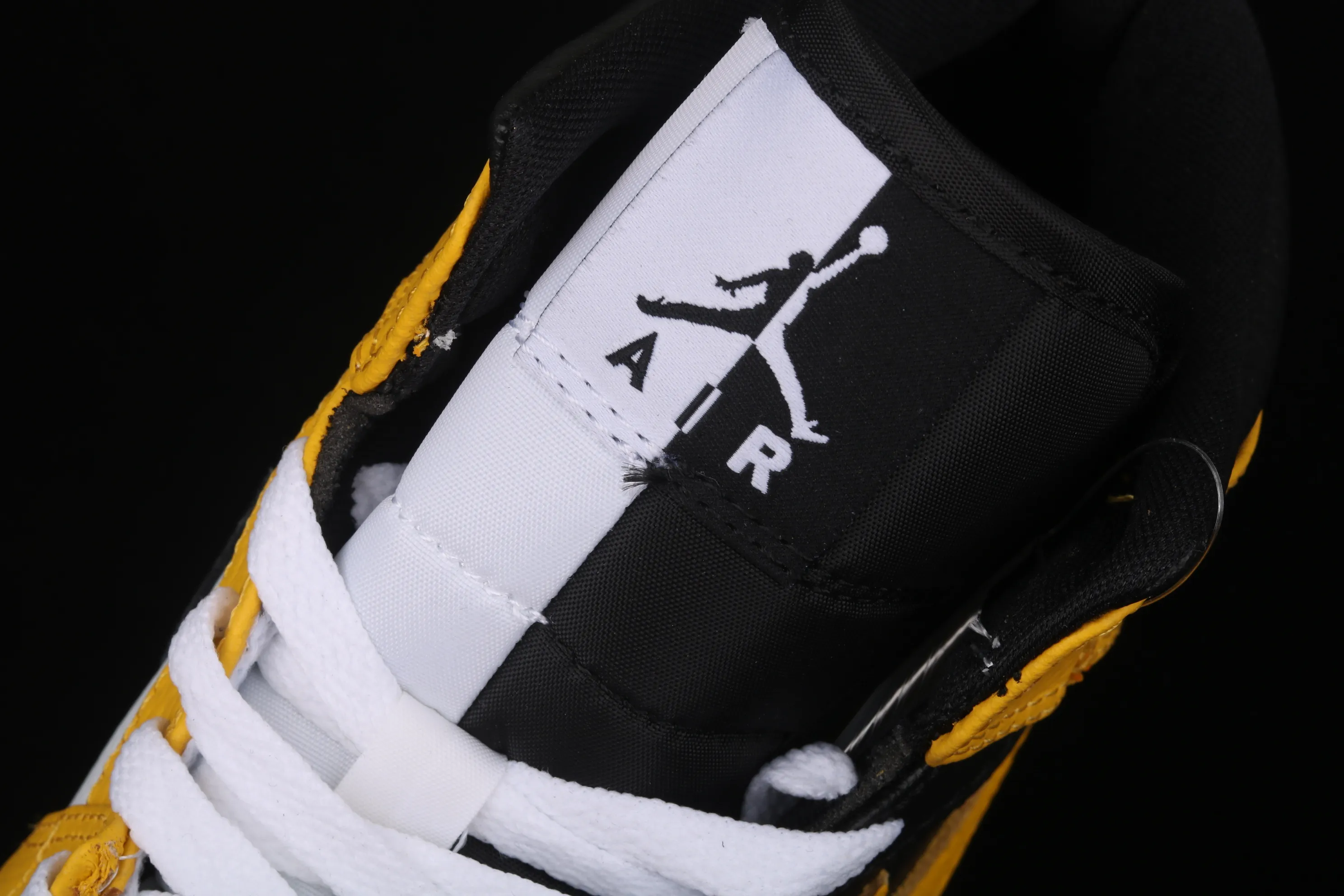 All categories Air Jordan Jordan series basketball shoes Air Jordan 1 Mid Air Jordan 1 Mid OG AJ1 Joe 1 black and yellow Yin Yang top layer mid-top basketball shoes CJ9219-700